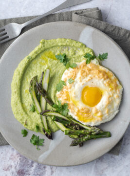 Uova Nuvola Con Gli Asparagi - Scatto Singolo -