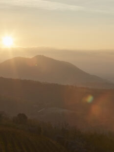 Alba sulla vallata a Baone