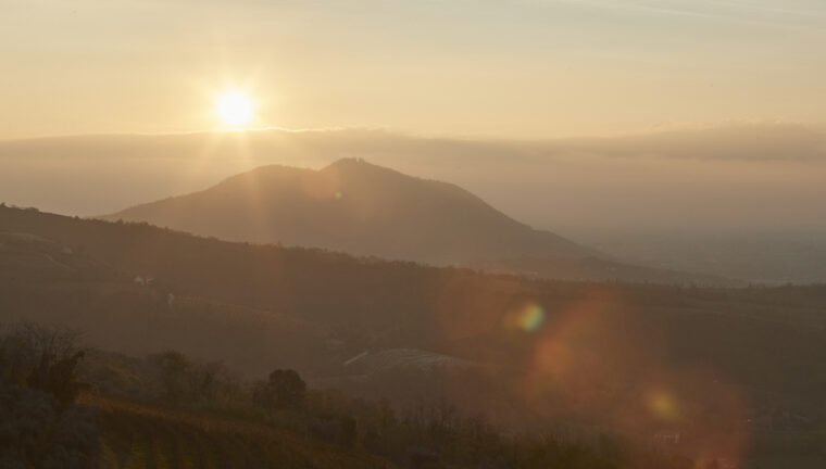 Alba sulla vallata a Baone