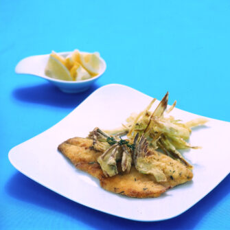 branzino con carciofi fritti
