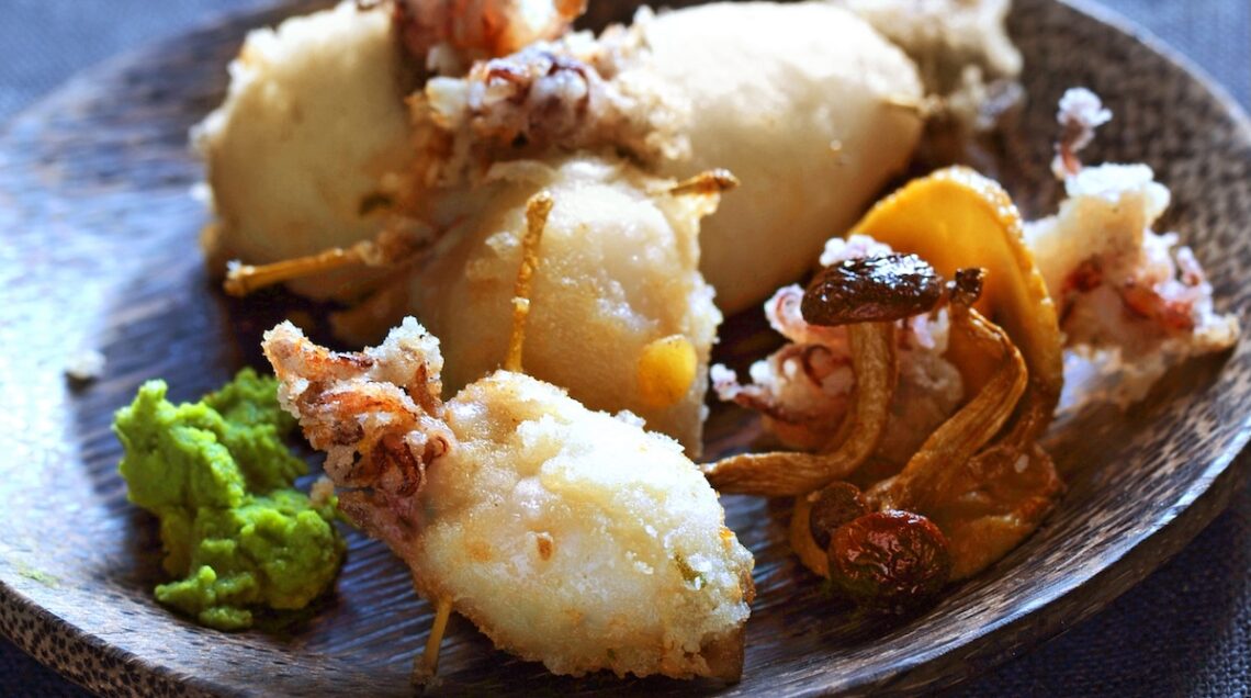 totanetti interi farciti e fritti con wasabi