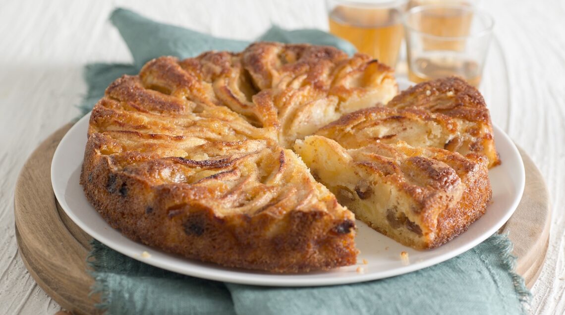 torta di mele con uvetta