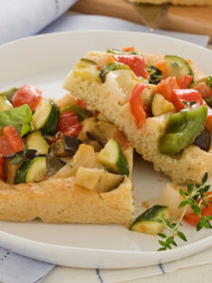 tranci di pizza alla soia con verdure