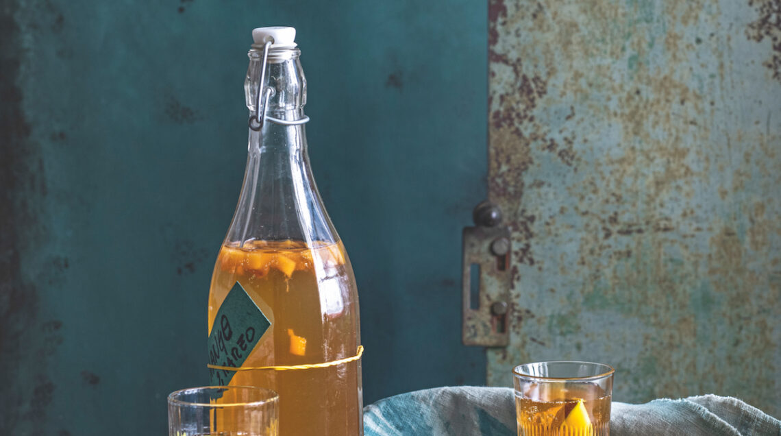 Kombucha aromatizzato al mango in bottiglia