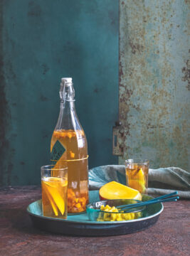 Kombucha aromatizzato al mango in bottiglia