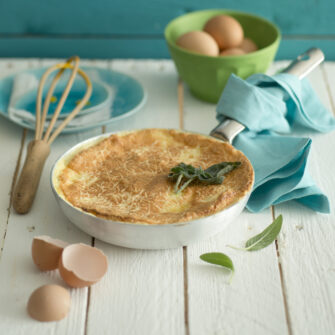 padella con omelette soufflé