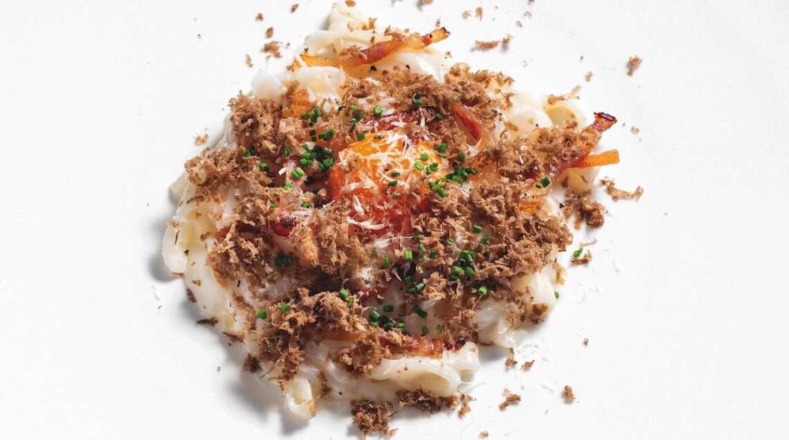 Tagliatelle di calamaro alla carbonara