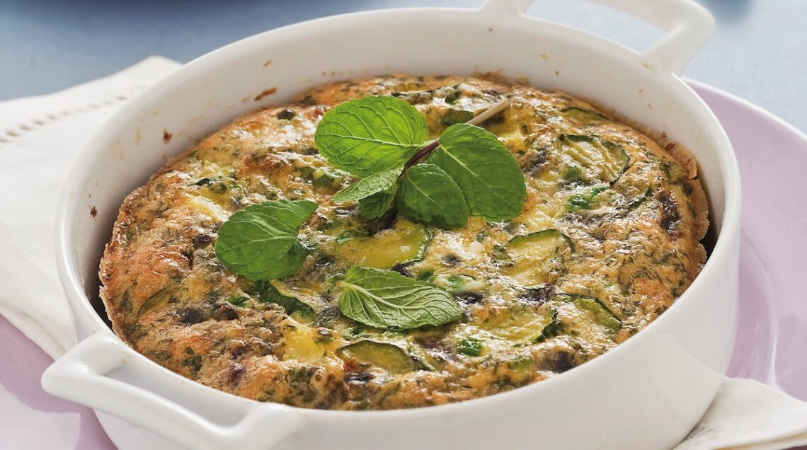frittata al forno con verdure in una pirofila