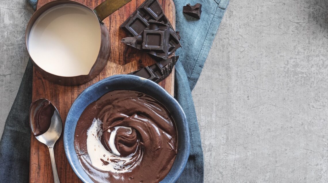 cioccolato fuso, intero e panna per ganache