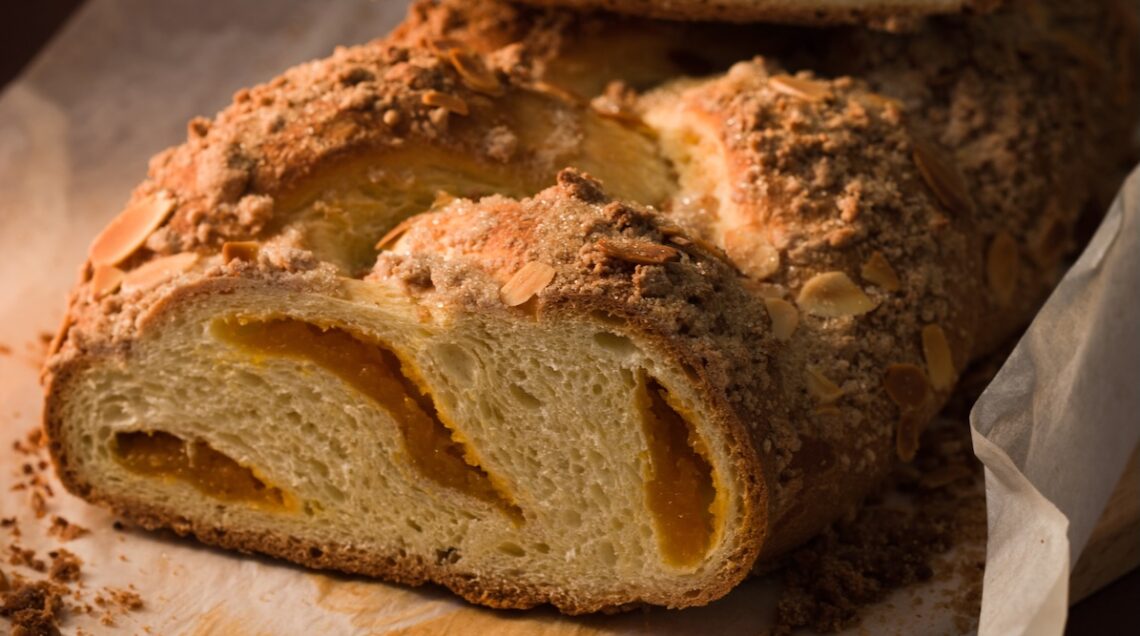 treccia alle albicocche