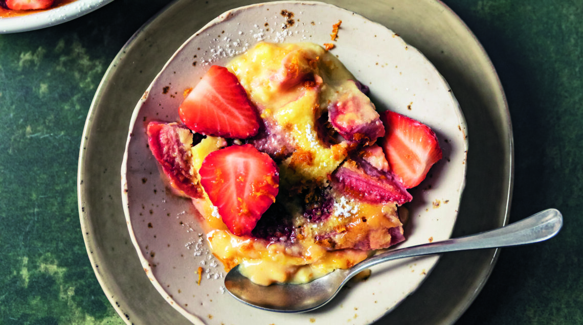 Fragole agli agrumi: il dolce al cucchiaio con crema profumata