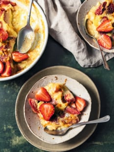 Fragole agli agrumi: il dolce al cucchiaio con crema profumata