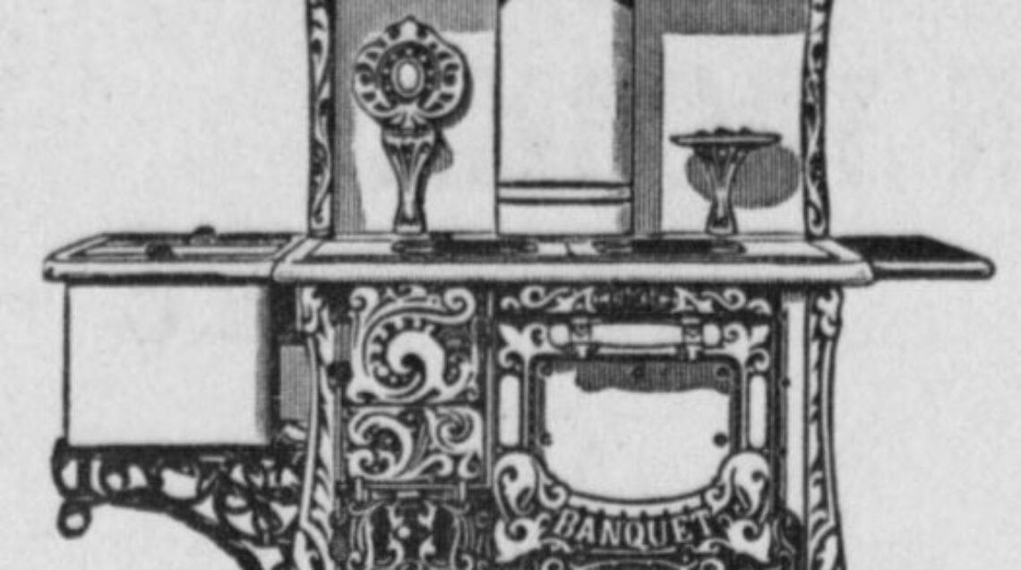 CuciImmagine storica di una cucina in ghisa