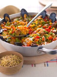 regola sarda in stile paella, con pesce e pollo