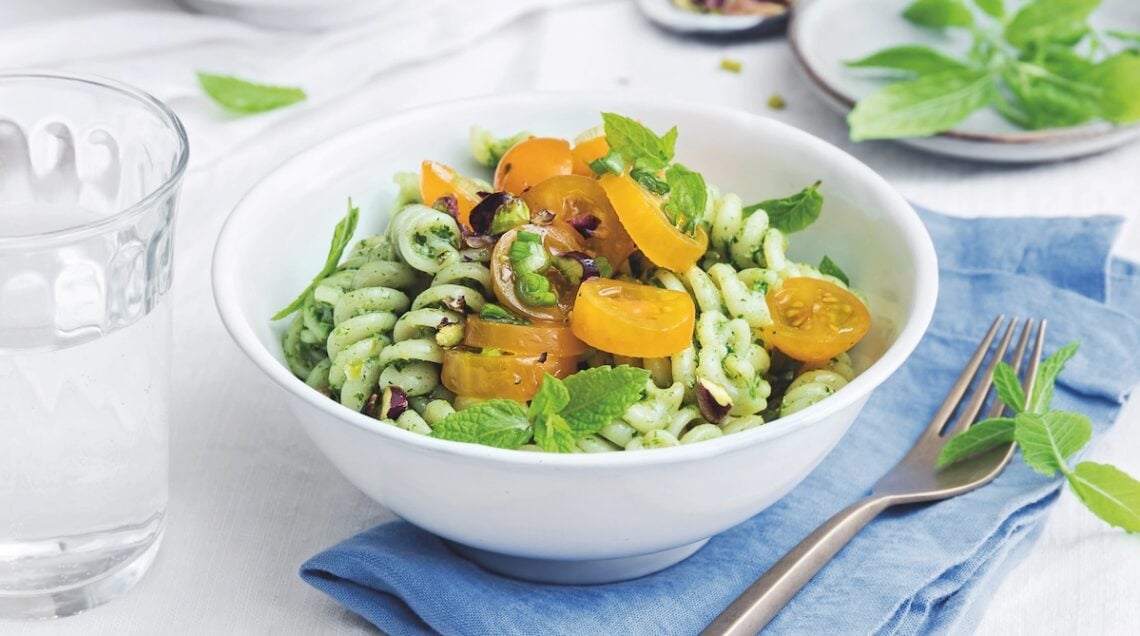 Fusilli con pesto di spinacini e zenzero