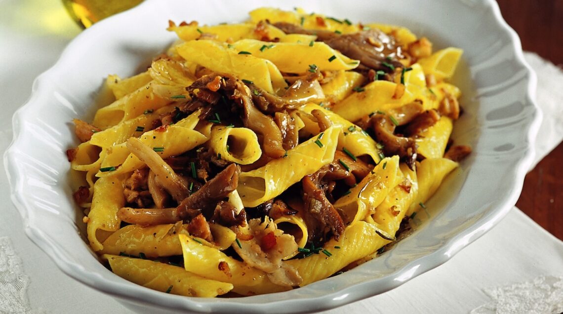 Garganelli al ragù di coniglio e orecchiette