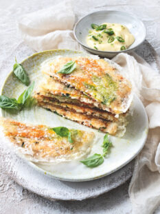 Gamberi e fiori di zucca croccanti in sfoglia di riso