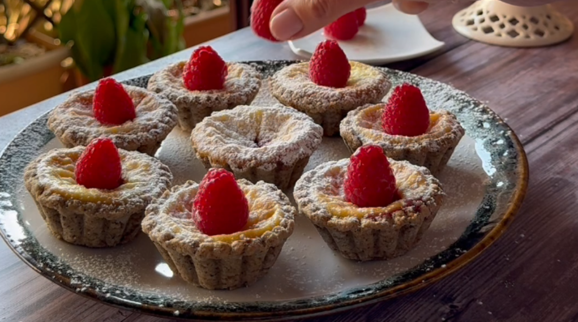 tartellette integrali con lamponi e crema