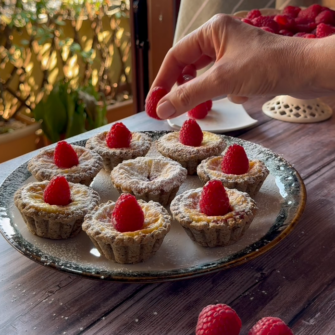 tartellette integrali con lamponi e crema