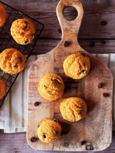 biscotti con farina di mais e uvetta