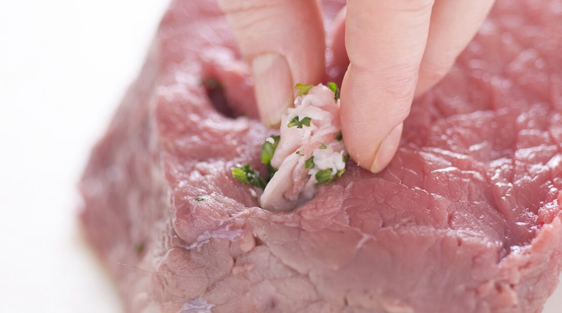 taglio di carne lardellato