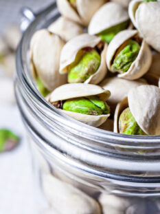 vasetto con pistacchi americani