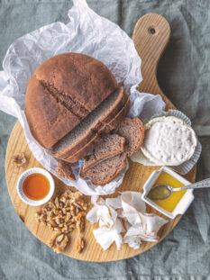 pane rustico con lardo