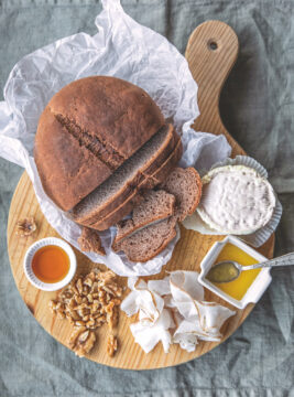 pane rustico con lardo