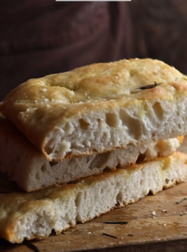 focaccia in teglia al rosmarino