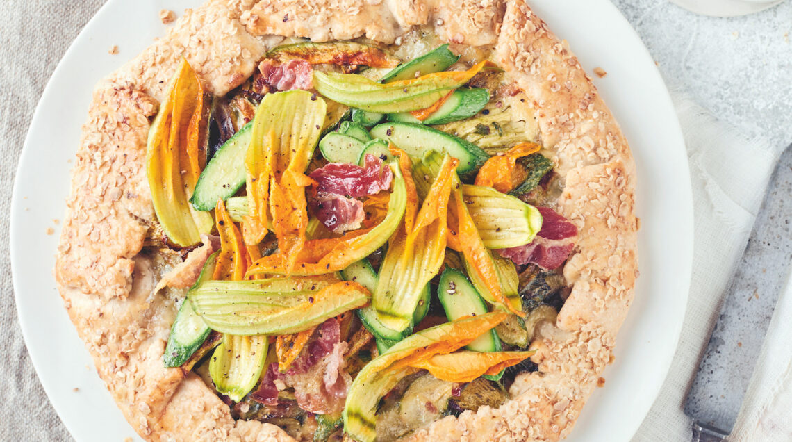 torta salata con pancetta formaggio e fiori di zucca