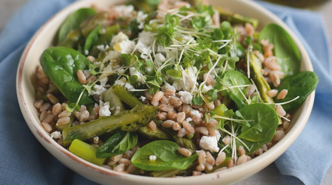 Insalata tiepida di farro e feta