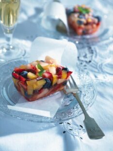 Miscellanea di frutta in gelo