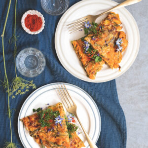 Pancake di fagiolini, fiori di zucca e kimchi