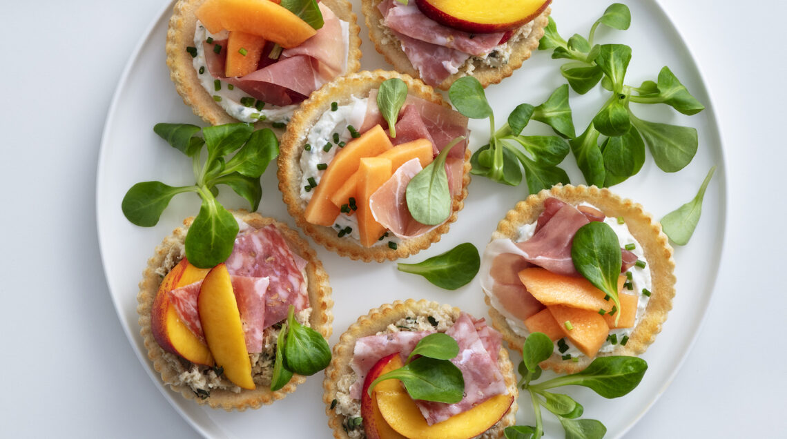 Tartellette ai carciofini e fichi: l'antipasto per la cen in terrazza
