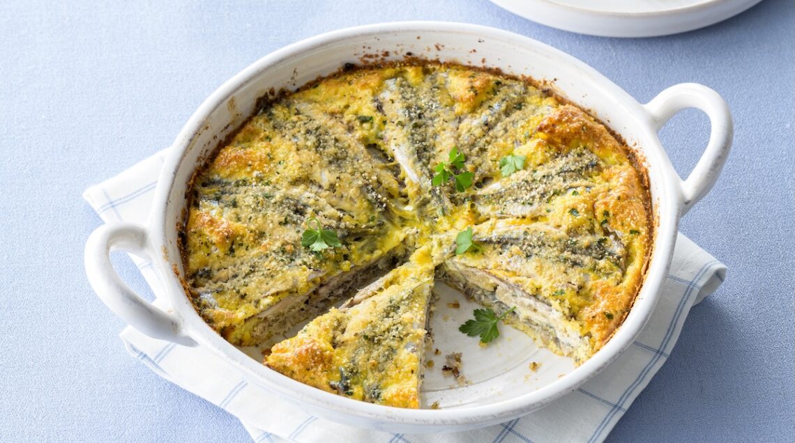 Tortiera di alici con le uova