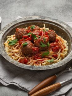 spaghetti con sugo di pomodoro della mamma di Frank Sinatra