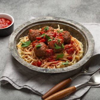 spaghetti con sugo di pomodoro della mamma di Frank Sinatra