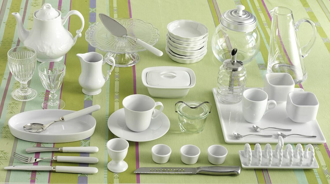 apparecchiatura per un brunch