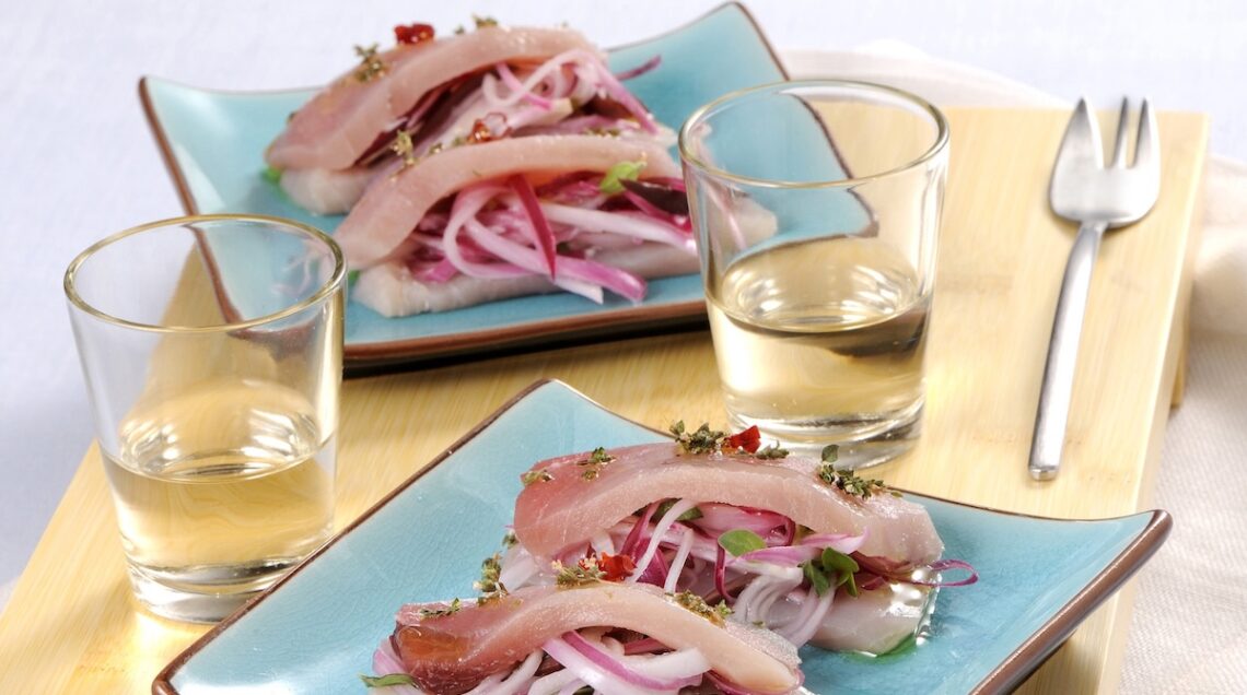 Trancetti di spada con insalata di cipolla dolce