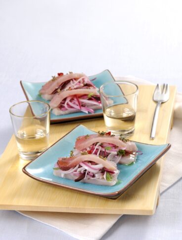 Trancetti di spada con insalata di cipolla dolce