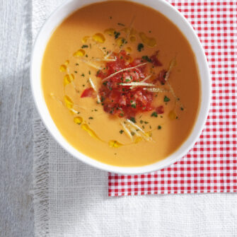 Gazpacho piccante ai pomodori rossi e verdi