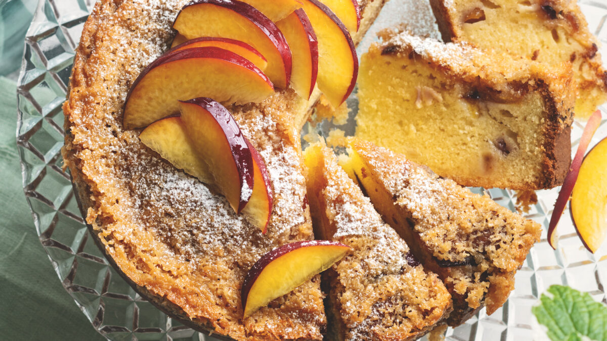 Torta di pesche noci al cocco rapè