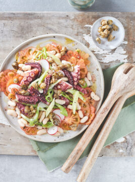Insalata di polpo e verdure croccanti