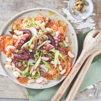 Insalata di polpo e verdure croccanti