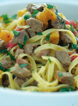 Nidi con ragù d'anatra e albicocche