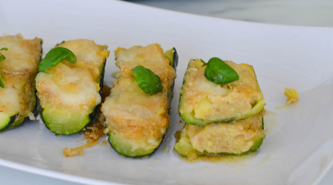 Zucchine ripiene con mozzarella1