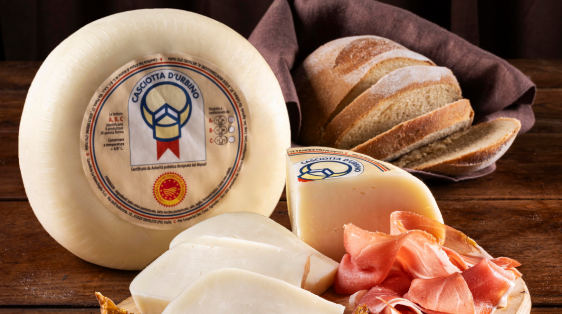 casciotta di urbino con salumi