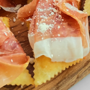 gnocco fritto con salumi