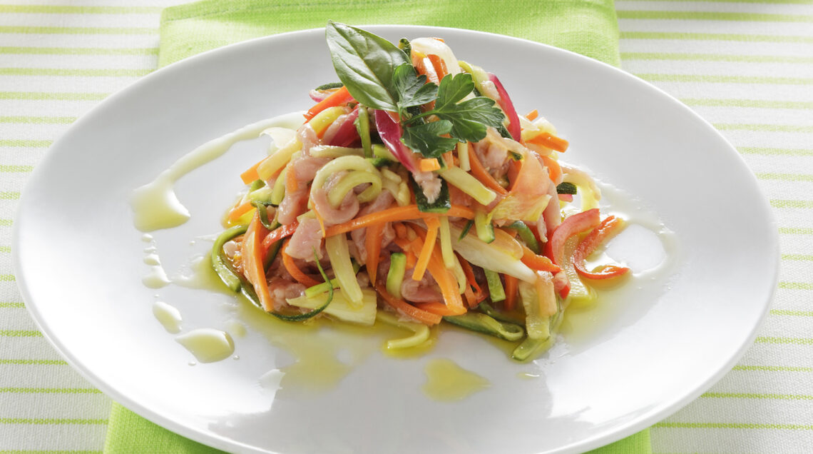 Carpaccio di vitello marinato con verdurine