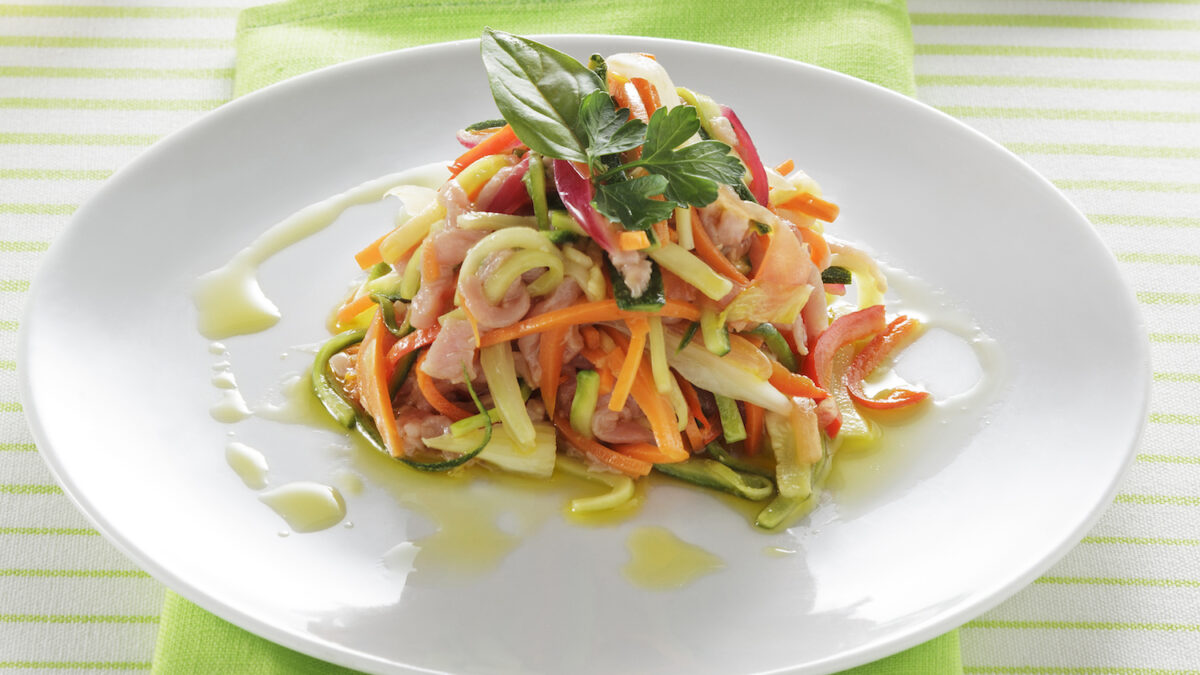 Carpaccio di vitello marinato con verdurine